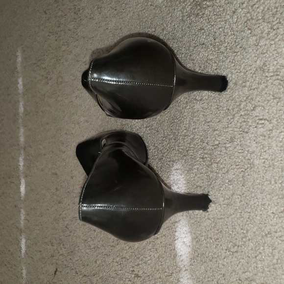 Hannah 7 shiny deep grey pumps barely wore career - Picture 2 of 7